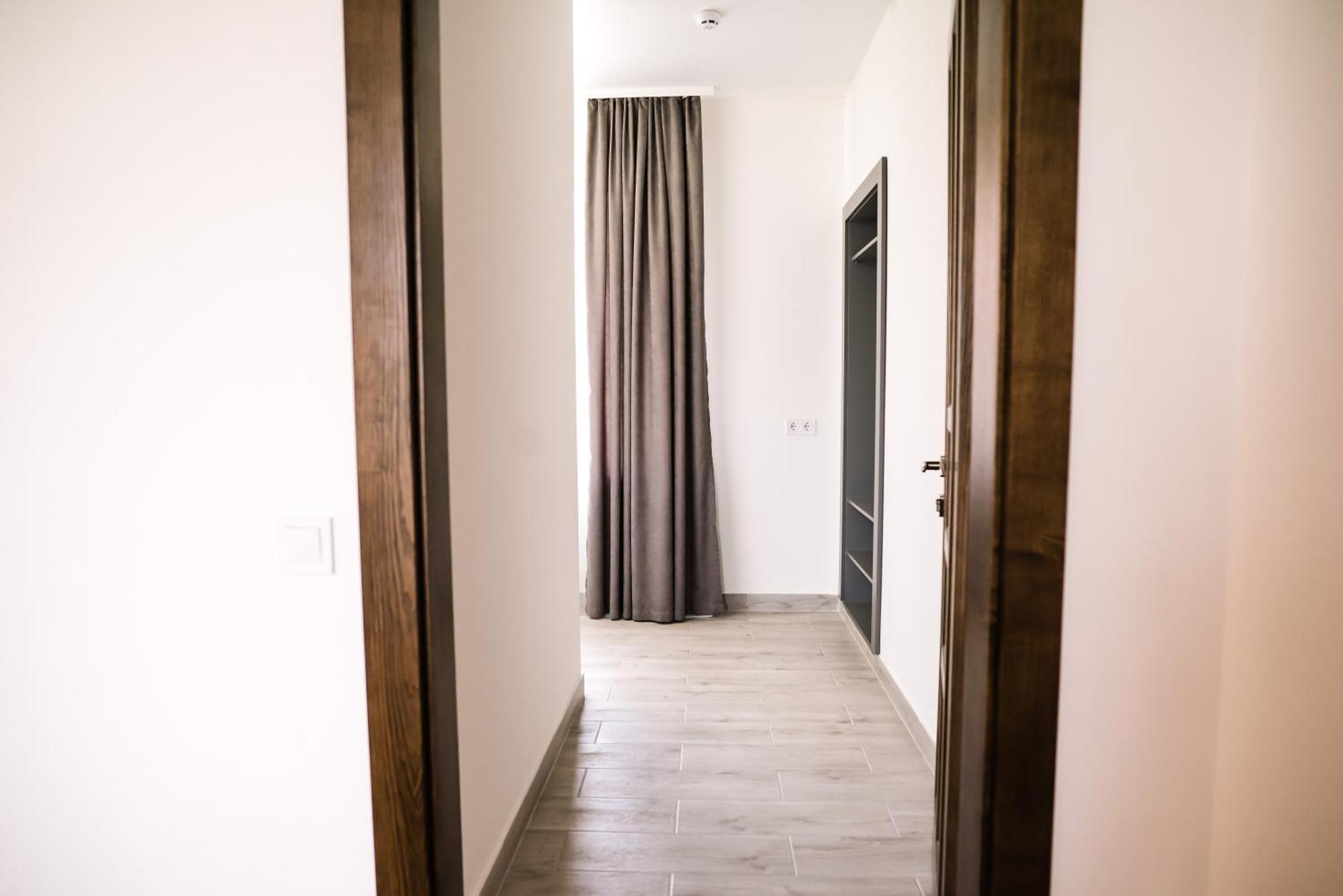 Вікторія Hotel Polyana  Eksteriør billede