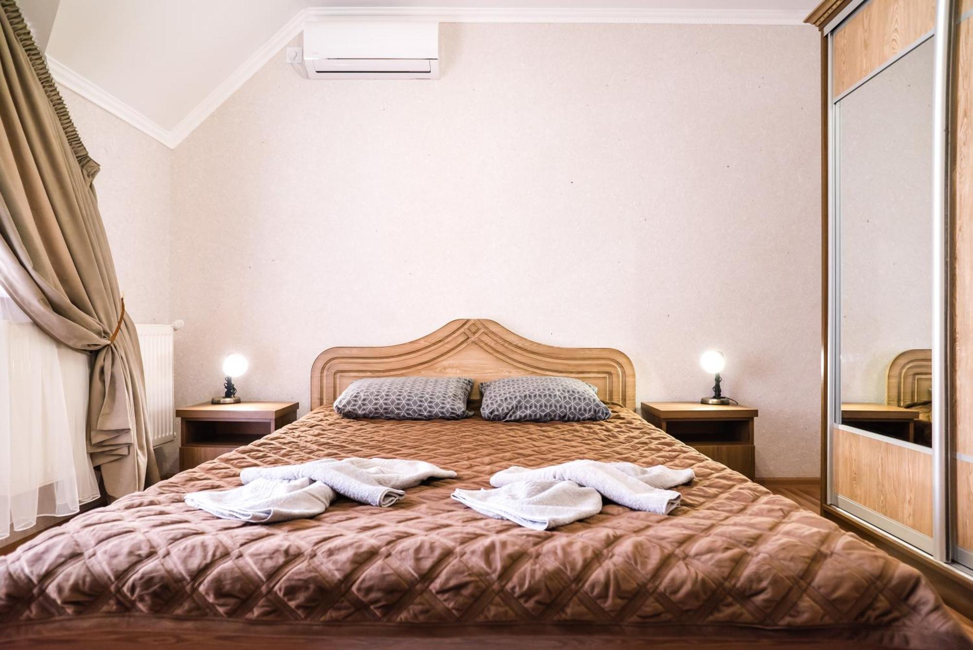 Вікторія Hotel Polyana  Eksteriør billede