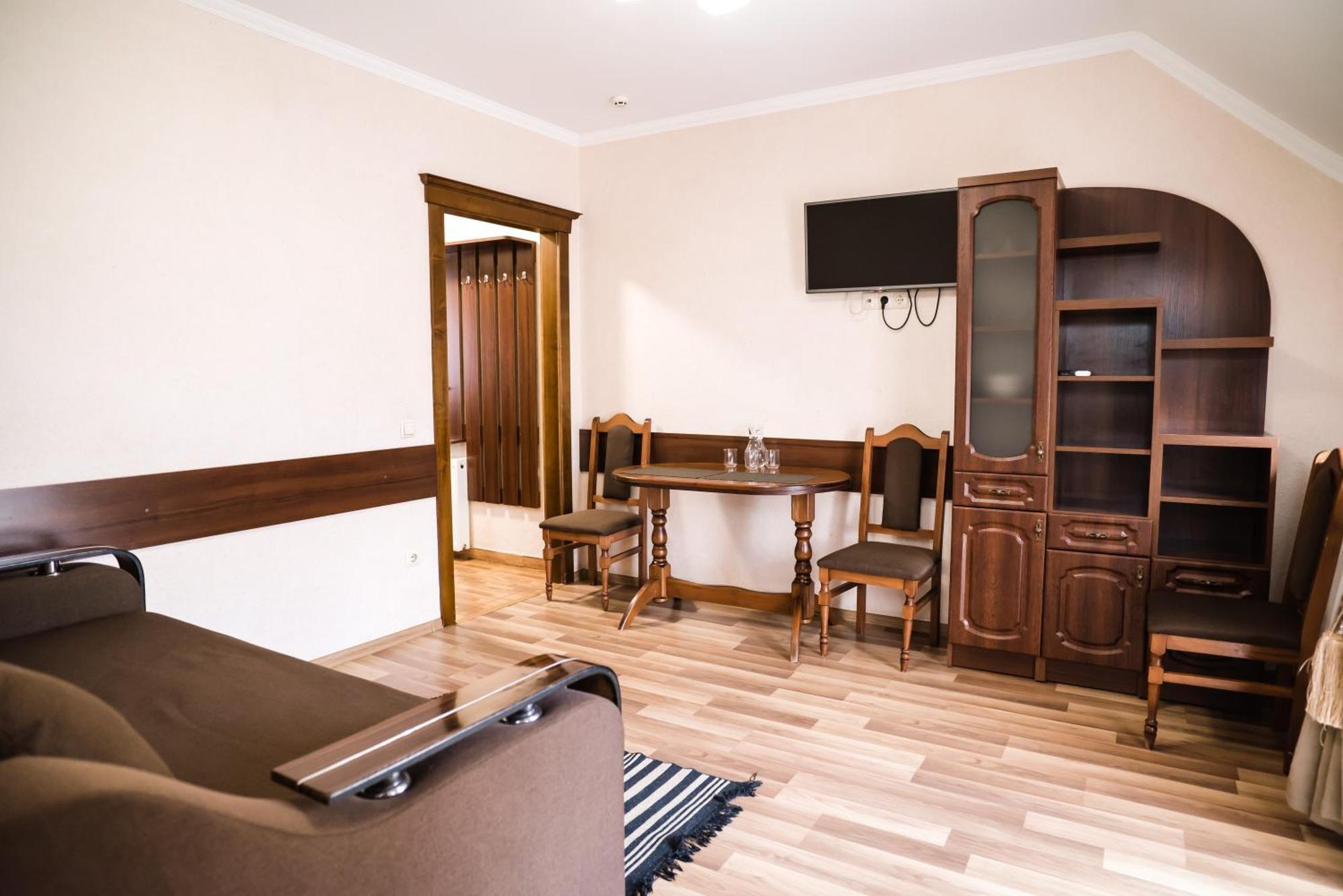 Вікторія Hotel Polyana  Eksteriør billede